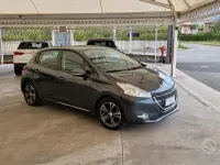 Usata Peugeot 208 Allure 68 CV (50 kW) 2014 Grigio Utilitaria