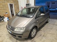 Usata Fiat Idea 90 CV (66 kW) 2009 Grigio Monovolume