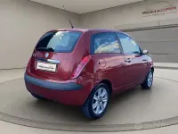 Usata Lancia Ypsilon 69 CV (50 kW) 2004 Rosso Utilitaria