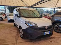 Usata Fiat Doblò Lounge 90 CV (66 kW) 2022 Bianco Monovolume