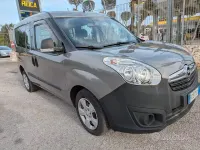 Usata Opel Combo 105 CV (77 kW) 2016 Marrone Monovolume