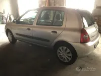 Usata Renault Clio 58 CV (42 kW) 2007 Grigio Utilitaria