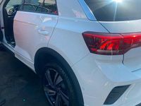Usata VW T-Roc R-line 150 CV (110 kW) 2023 Bianco SUV