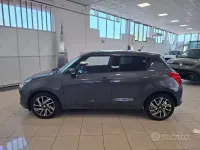 Usata Suzuki Swift 83 CV (61 kW) 2022 Grigio Utilitaria