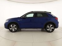 Usata VW T-Roc R-line 150 CV (110 kW) 2025 Lapiz blue metallizzato nero SUV