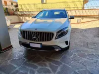 Usata Mercedes GLA180 109 CV (80 kW) 2016 Bianco SUV
