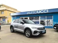 Usata VW T-Roc R-line 150 CV (110 kW) 2023 Grigio tetto nero SUV