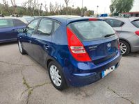 Usata Hyundai i30 115 CV (84 kW) 2009 Blu Berlina