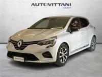 Usata Renault Clio V Techno 101 CV (74 kW) 2023 Grigio chiaro Berlina