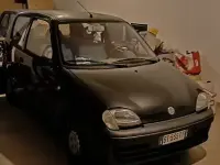 Usata Fiat 600 54 CV (39 kW) 2001 Nero Berlina