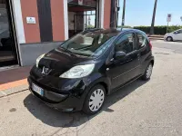 Usata Peugeot 107 68 CV (50 kW) 2006 Nero Utilitaria