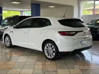 Usata Renault Mégane Business 116 CV (85 kW) 2020 Bianco Berlina