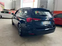Usata Fiat Tipo Lounge 120 CV (88 kW) 2017 Blu Station wagon