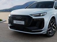 Nuova Audi Q6 e-tron S-Line 314 kW (428 CV) 2026 Bianco ghiacciaio metallizzato SUV