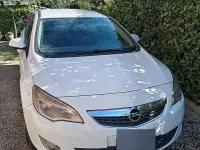 Usata Opel Astra 110 CV (80 kW) 2012 Bianco Station wagon