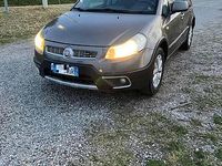Usata Fiat Sedici 135 CV (99 kW) 2010 Grigio SUV