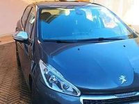 Usata Peugeot 208 Allure 99 CV (72 kW) 2016 Grigio Utilitaria