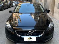 Usata Volvo V40 R-Design Momentum 120 CV (88 kW) 2016 Nero Station wagon