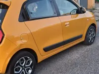 Usata Renault Twingo Life 65 CV (47 kW) 2020 Arancione Utilitaria
