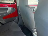 Usata Peugeot 107 68 CV (50 kW) 2007 Utilitaria