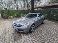 Usata Mercedes SLK200 184 CV (135 kW) 2010 Grigio palladio Cabrio