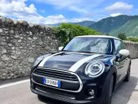 Usata Mini ONE 75 CV (55 kW) 2020 Nero Utilitaria