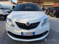 Usata Lancia Ypsilon Gold 69 CV (50 kW) 2022 Bianco Utilitaria