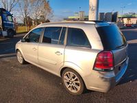 Usata Opel Zafira 150 CV (110 kW) 2006 Argento Monovolume