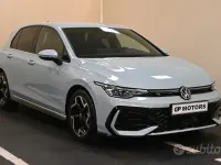 Usata VW Golf VIII R-line 150 CV (110 kW) 2025 Argento Berlina