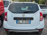 Usata Dacia Duster Lauréate 105 CV (77 kW) 2012 Bianco SUV