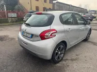 Usata Peugeot 208 95 CV (69 kW) 2014 Grigio Utilitaria