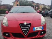 Usata Alfa Romeo Giulietta 105 CV (77 kW) 2011 Rosso Utilitaria