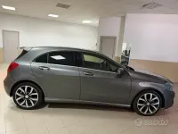 Usata Mercedes A180 Premium 109 CV (80 kW) 2013 Grigio Utilitaria