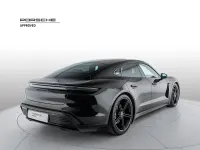 Usata Porsche Taycan 4S Performance Package 22 kW (30 CV) 2023 Nero jet metallizzato Berlina