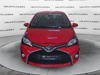 Usata Toyota Yaris Cool 69 CV (50 kW) 2015 Rosso Utilitaria