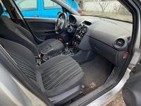 Używany Opel Corsa 75 KM (55 kW) 2011 Hatchback