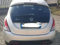 Usata Lancia Ypsilon Silver 69 CV (50 kW) 2015 Argento Utilitaria