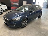 Usata Volvo V40 CC Momentum 114 CV (83 kW) 2014 Blu Station wagon