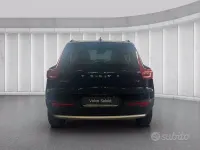 Usata Volvo XC40 129 CV (94 kW) 2023 Nero SUV