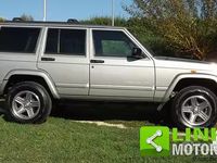 Usata Jeep Cherokee 116 CV (85 kW) 2000 Grigio SUV