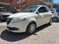 Usata Lancia Ypsilon 69 CV (50 kW) 2012 Bianco Utilitaria