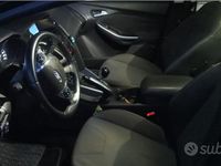 Usata Ford Focus 116 CV (85 kW) 2011 Blu Berlina
