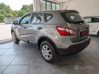 Usata Nissan Qashqai Acenta 110 CV (80 kW) 2012 Grigio SUV