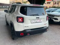 Usata Jeep Renegade 170 CV (125 kW) 2018 Bianco SUV
