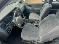 Usata Suzuki Grand Vitara 94 CV (69 kW) 2003 Grigio Berlina