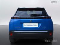 Usata Peugeot e-2008 GT 100 kW (136 CV) 2023 Nero SUV