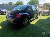 Usata VW New Beetle 105 CV (77 kW) 2006 Nero Utilitaria