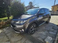 Usata Toyota RAV4 Anniversary 124 CV (91 kW) 2014 Grigio SUV