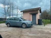 Usata Ford Focus 100 CV (73 kW) 2016 Verde Station wagon
