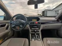 Usata Mercedes C220 156 CV (114 kW) 2011 Bluazzurro Station wagon